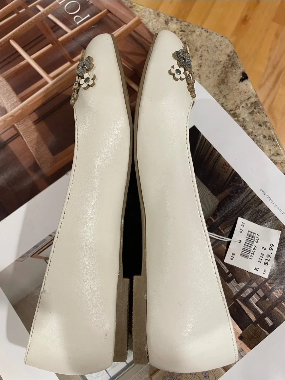 NWT American Eagle Girls Cream Floral Sequin Embellished Ballet Flats